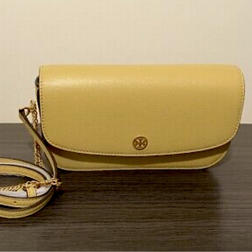 Tory Burch Robinson Wallett Chain purse in Beeswax